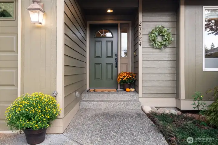 Welcome Home! Picture perfect and ready to greet it's new owners!