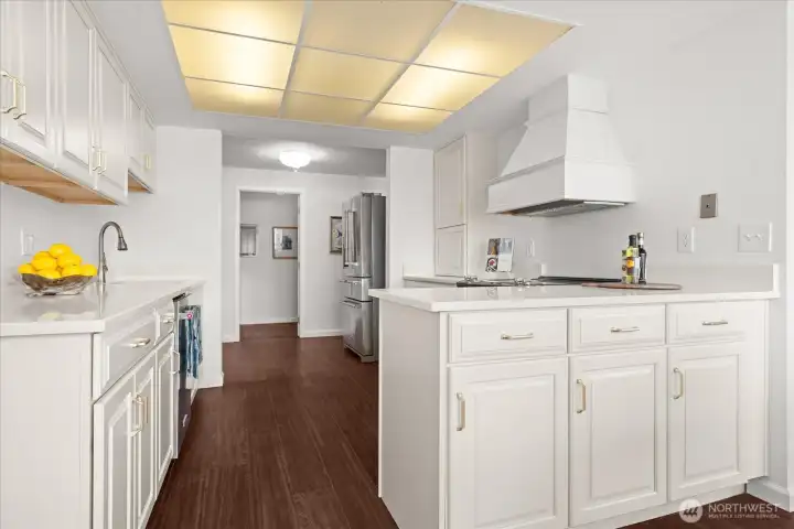 Chef's delight, offering and a generous amount of counterspace, ideal for food preparation