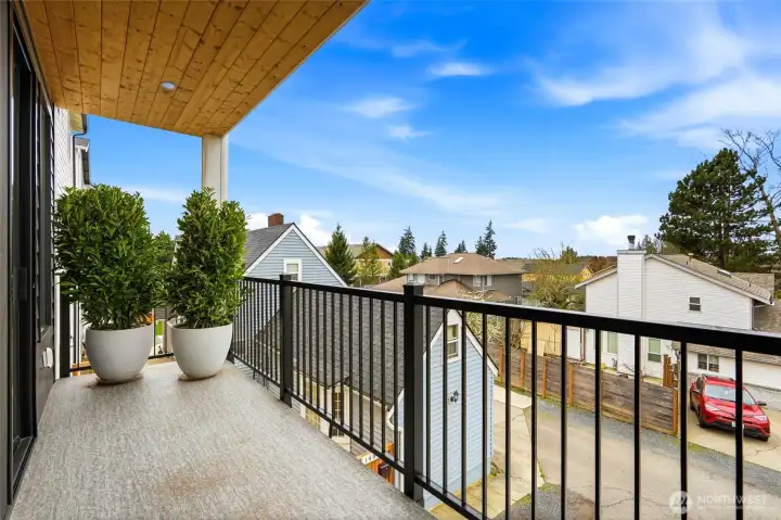Back deck off main living area