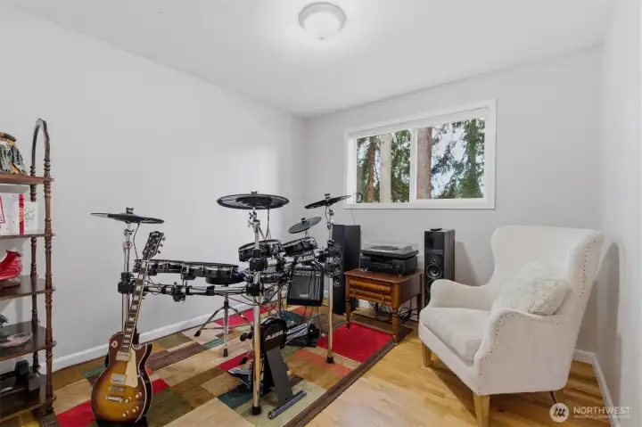 Second bedroom on main floor with closet