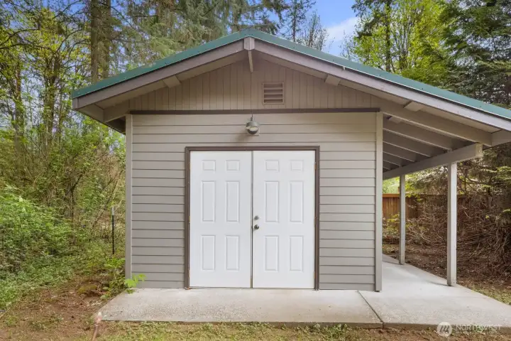 Outbuilding with electricity.