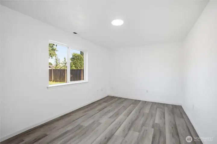 4th Bedroom/Office 4th Bedroom/Office