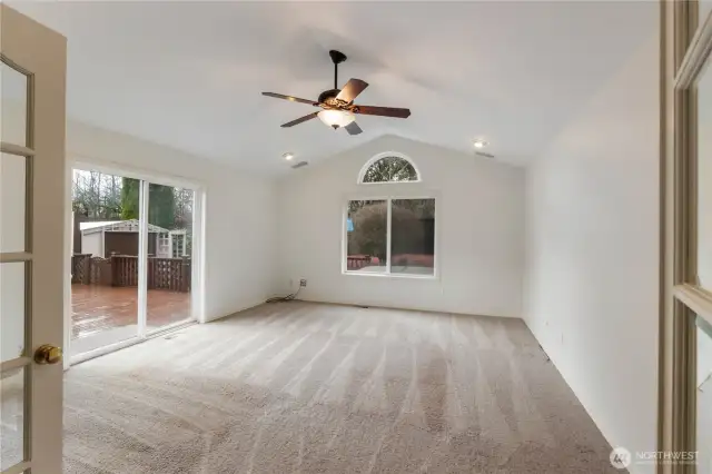 Flex space shown un-staged.