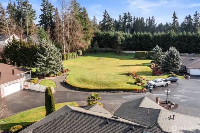 This unit is situated at the end of the cul-de-sac and close to the park.