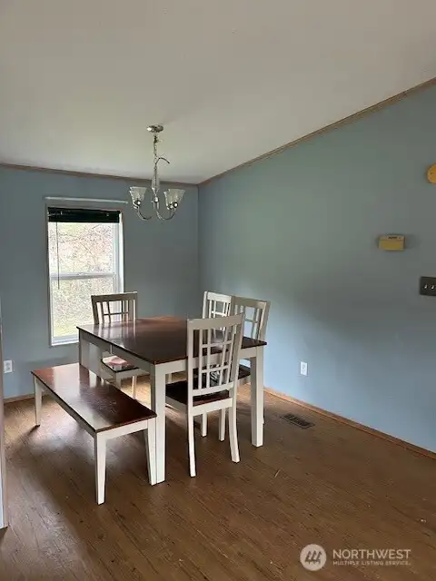 Dining rm