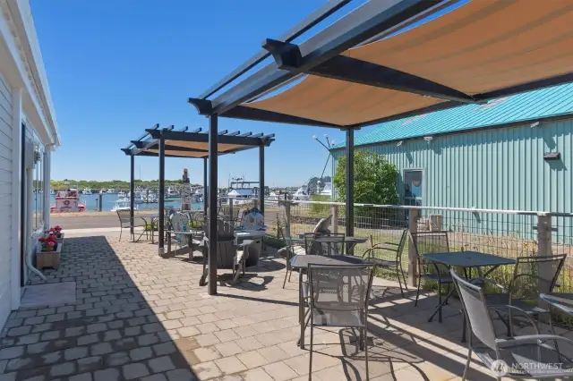 A beautiful covered patio is ready for customers!