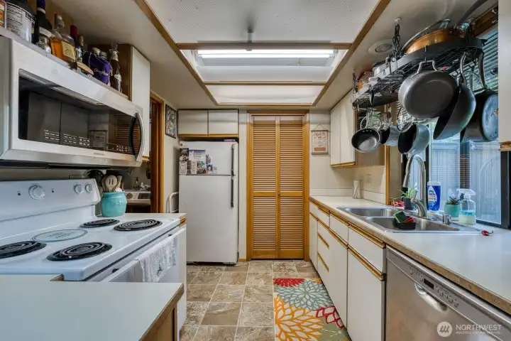 Unit B Kitchen