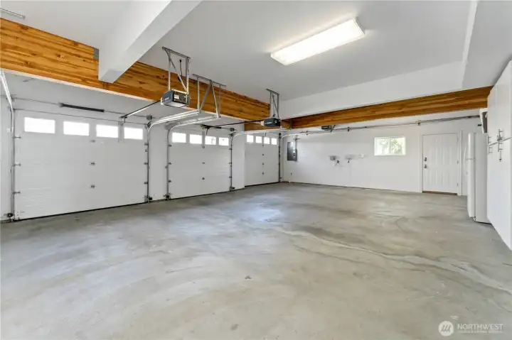 3 bay garage with boat bay.