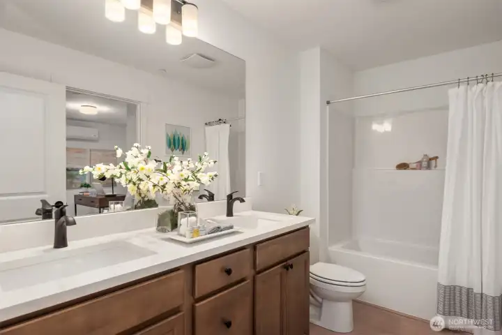 *Interior photos are of model home.