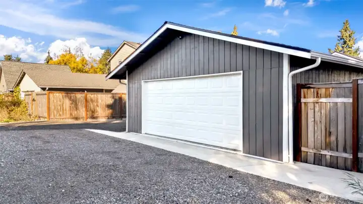 Access to the garage from alley.