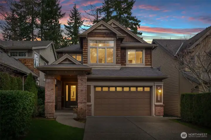 Enjoy the best of Sammamish living and outdoor adventures with nearby parks, Beaver Lake, and Soaring Eagle trails just steps away.