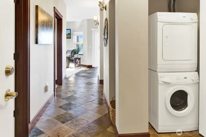 Note how bright it is, even from the hallway!