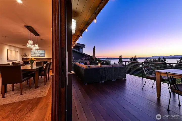 Easy transition to the outdoors through 2 sets of French doors