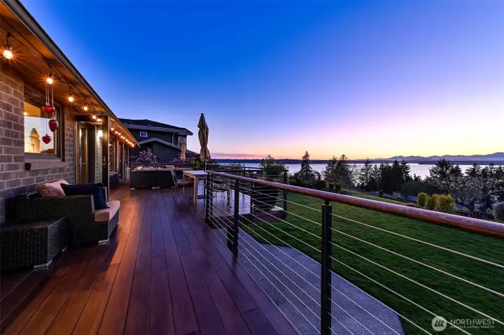 550sqft deck spans the length of the house