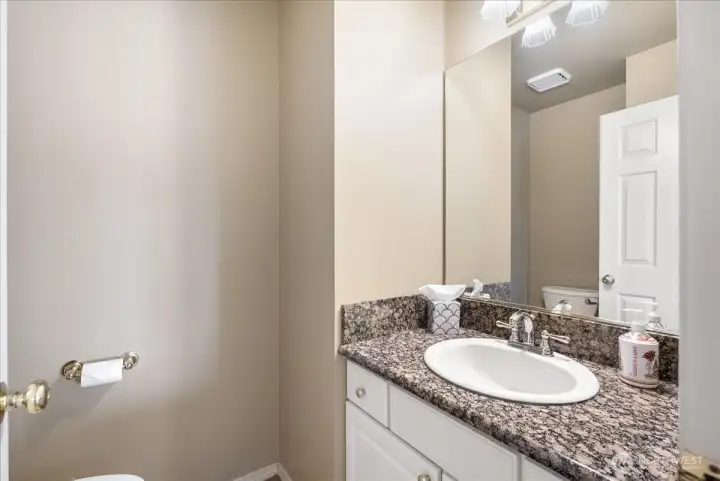 Main floor 1/2 bath.