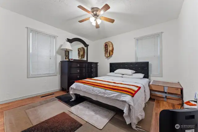 Main level Primary bedroom