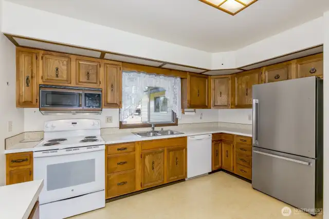 A very practical layout for the chef.