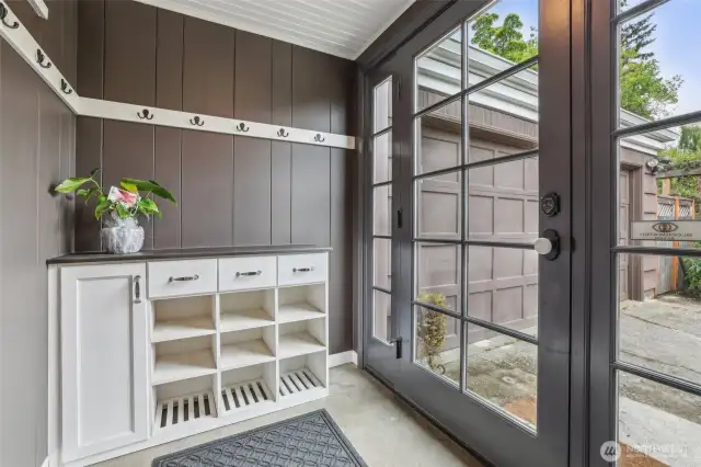 mud room