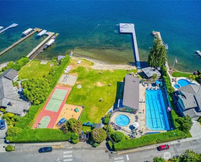 Sheridan Beach club with lake access, pool and more