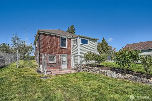 Backyard with Dog Run