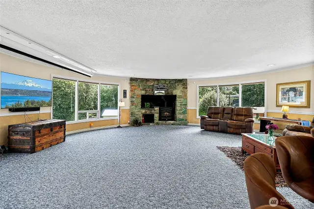 Giant Rec Room downstairs for all your entertaining!