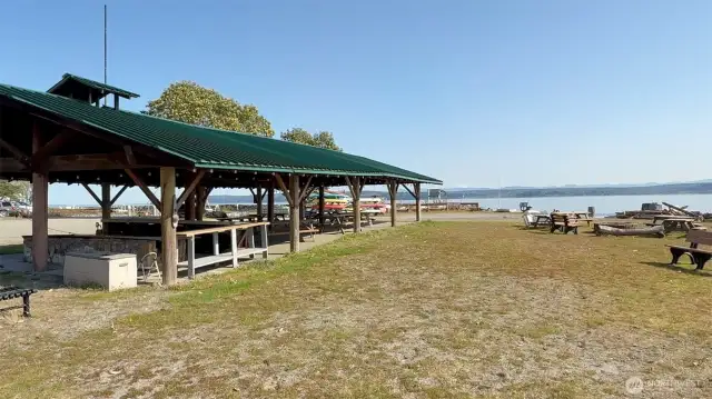 The Commons; Concerts on the beach & fun parties happen down here!