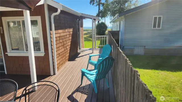 Outdoor deck