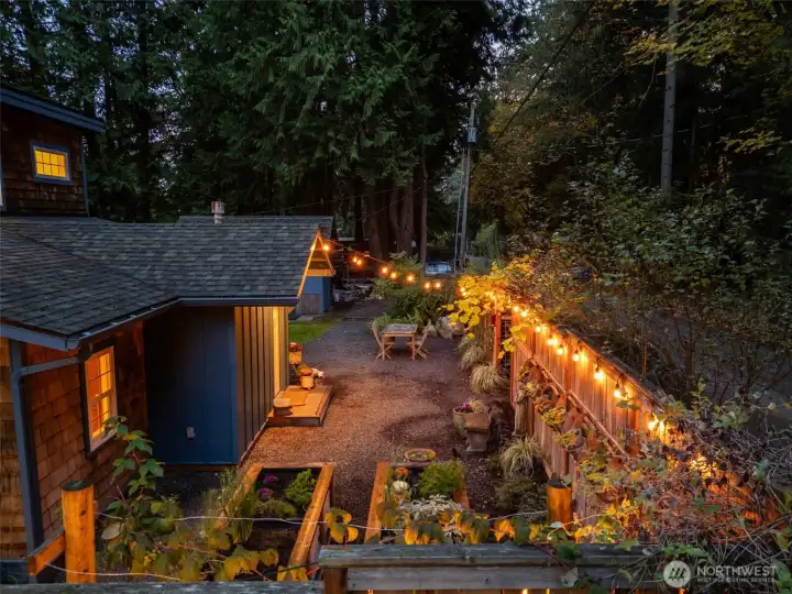 Your own private retreat in forever cherished Indianola!