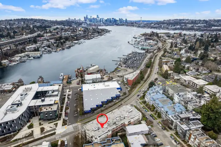 Go down 2 blocks and enjoy the lake front.