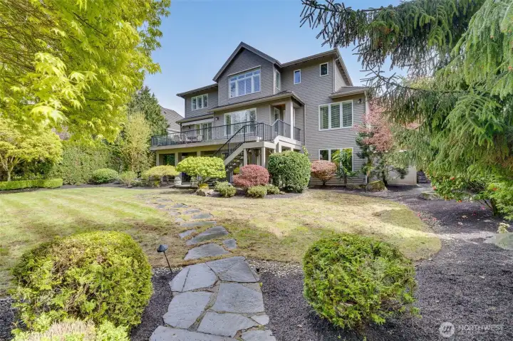 Beautifully landscaped grounds.