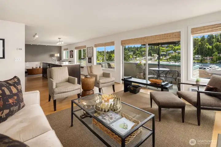 Open layout with seamless flow between indoor/outdoor living spaces. Open layout with seamless flow between indoor/outdoor living spaces.
