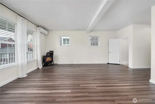 Open living room, dinning room, and kitchen