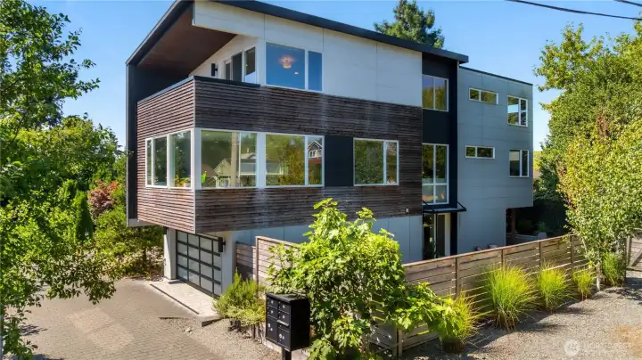 Modern, urban oasis in Seward Park