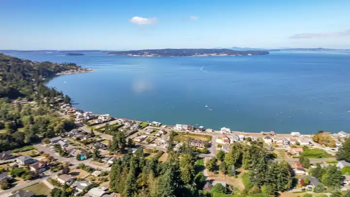 Overlooking Utsalady Bay boat traffic and wildlife
