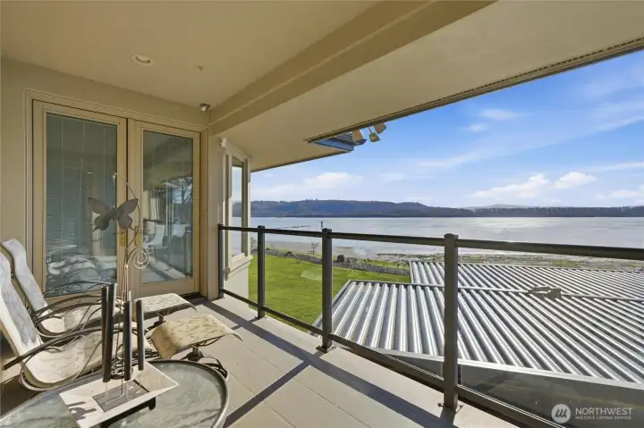 primary suite balcony