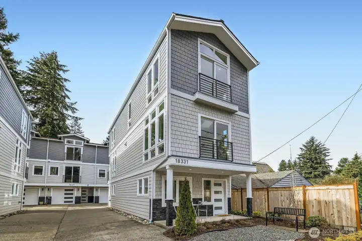 Welcome to 18331! This is the last unit available. This is a stand alone unit with no common/shared walls. At 1742  Square Feet, it is much larger than your average townhome. Come take a look!