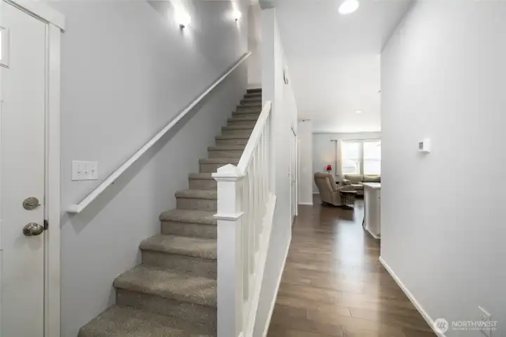 Entry to upper level