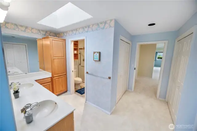 Primary bath