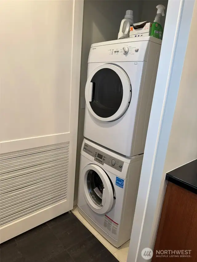 Convenient washer and dryer in unit