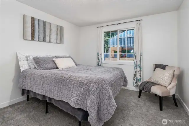 2nd bedroom