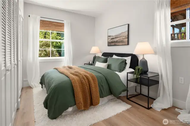 The single bedroom (in addition to the 3 in the main house) boasts a double wardrobe closet on the left.