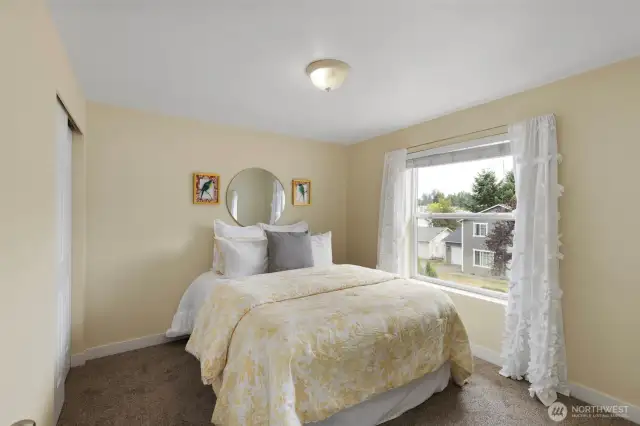 2nd bedroom