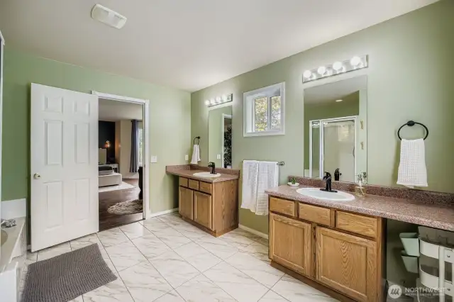 Spacious primary bathroom with dual sink/vanity