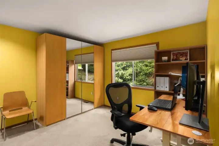 Bedroom #2/office