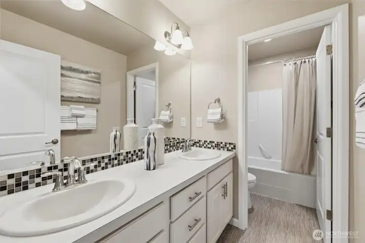 Secondary Full Bathroom