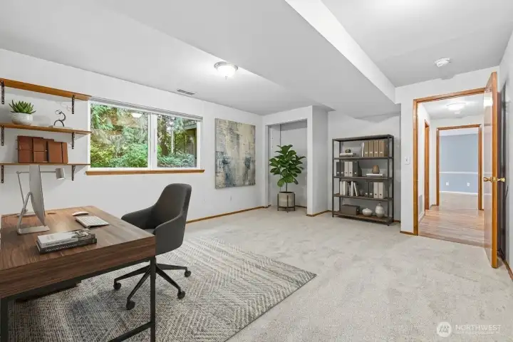 This large bonus room could be a home office, craft room, playroom, etc. *virtual staging*