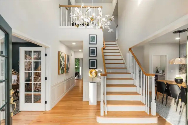 Entry with Ceramic & Metal Art Deco Chandelier