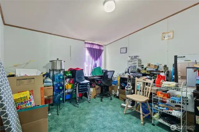 DEN/OFFICE