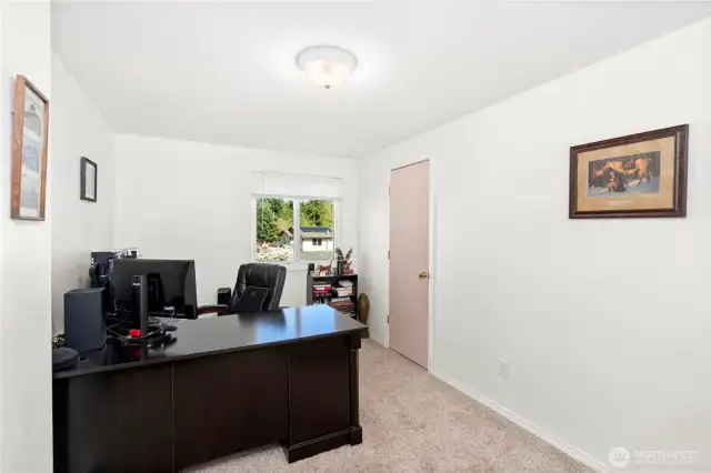 Office or second bedroom with walk in closet