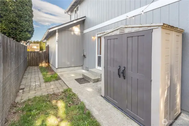 Extra storage in side yard